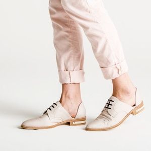 Freda Salvador D'Orsay Wit Oxford